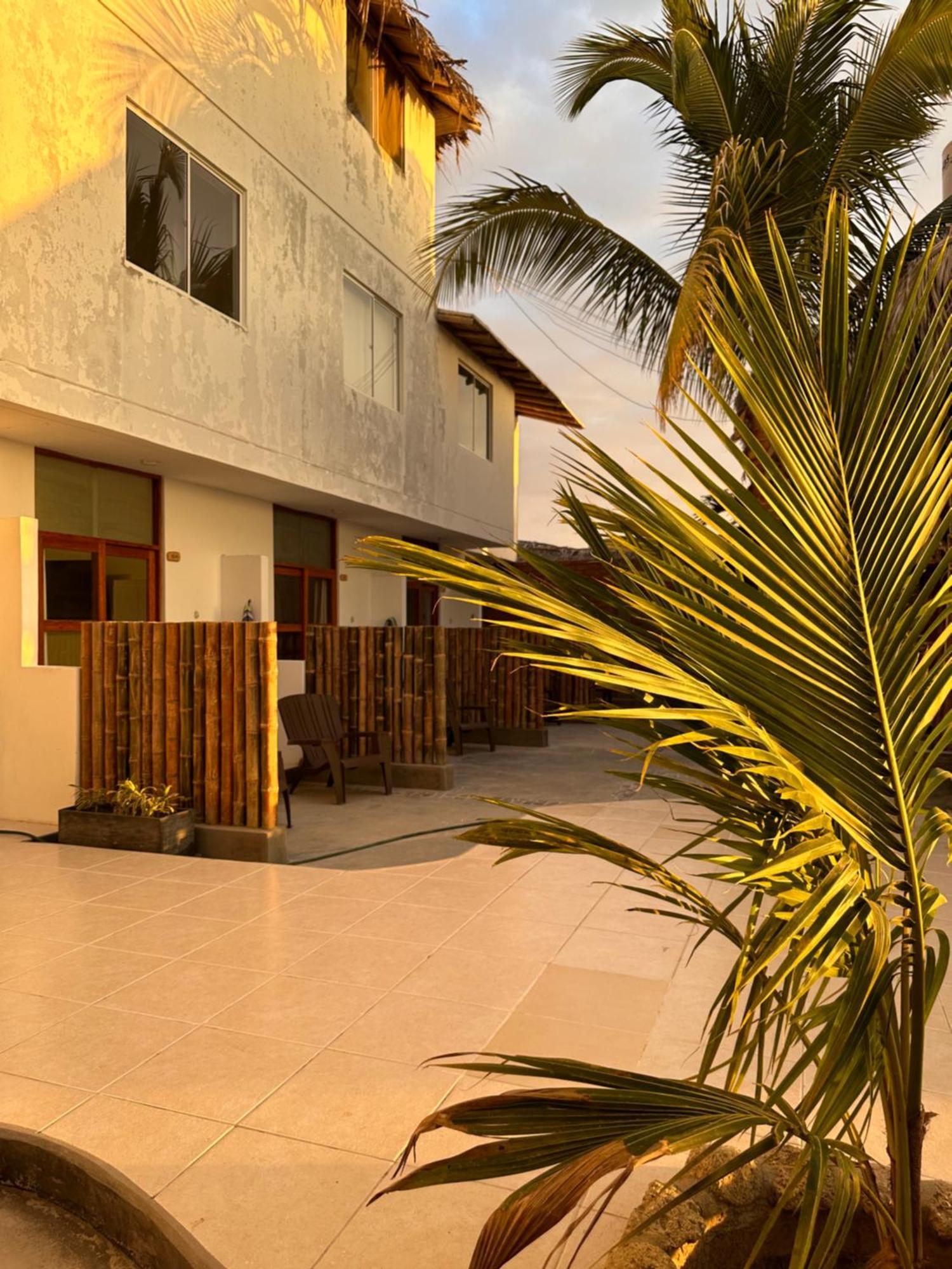 Hotel Puerto Antiguo Los Órganos Exteriör bild
