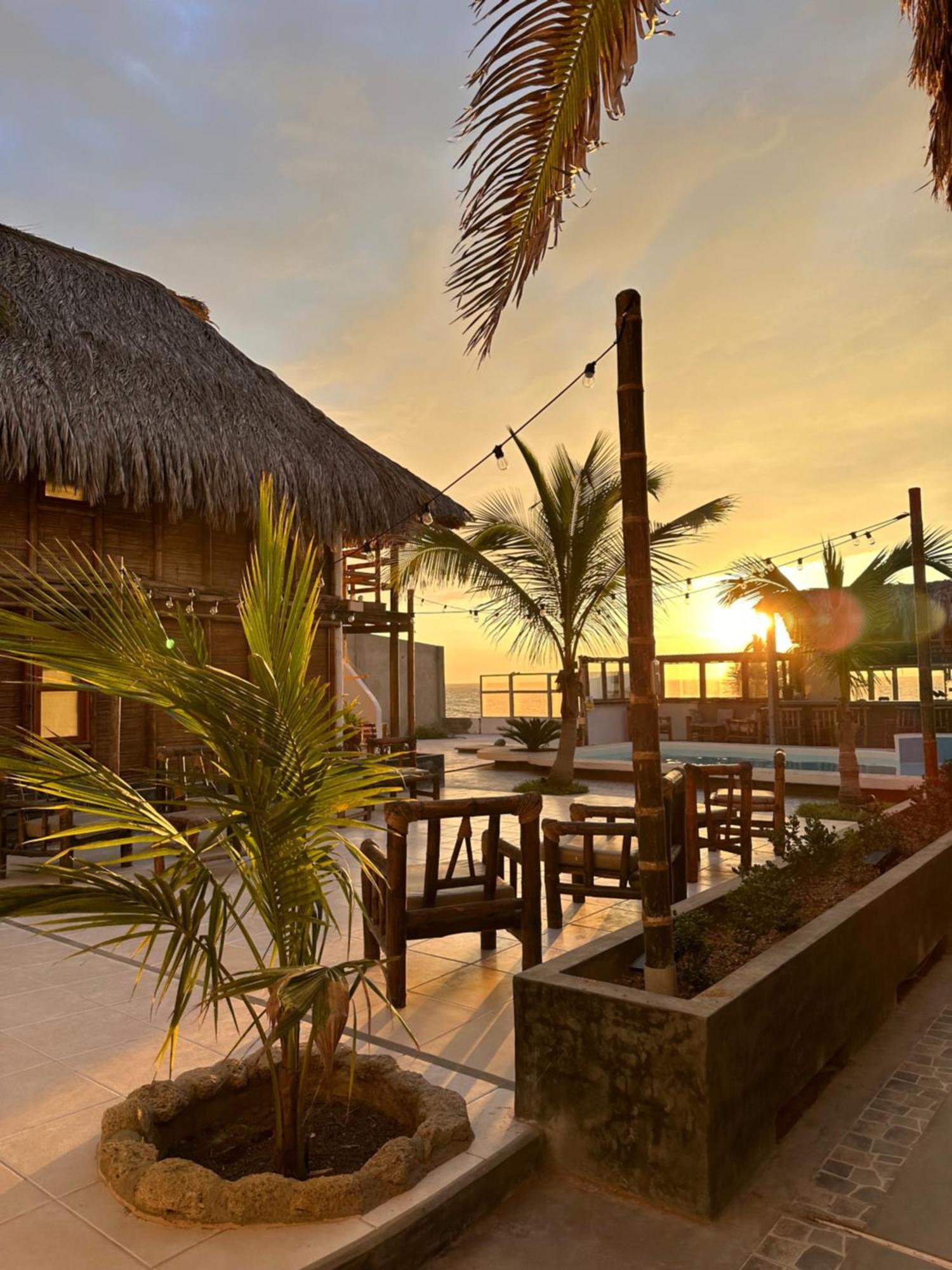 Hotel Puerto Antiguo Los Órganos Exteriör bild